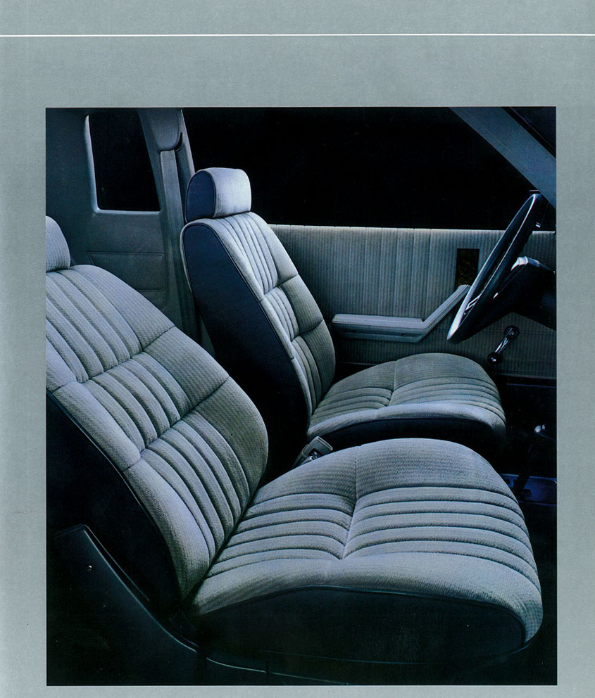 n_1985 Dodge Aries-05.jpg